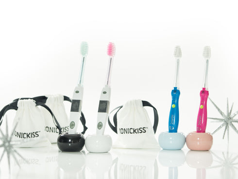 Keramično stojalo za ščetke